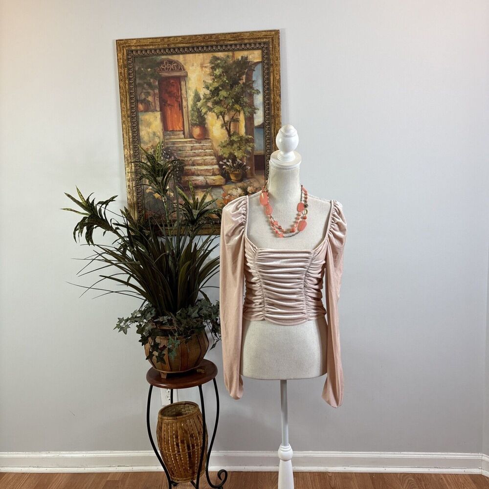 H&M Divided Women Medium Long Sleeve Cropped Top Ruched‎ Light Pink